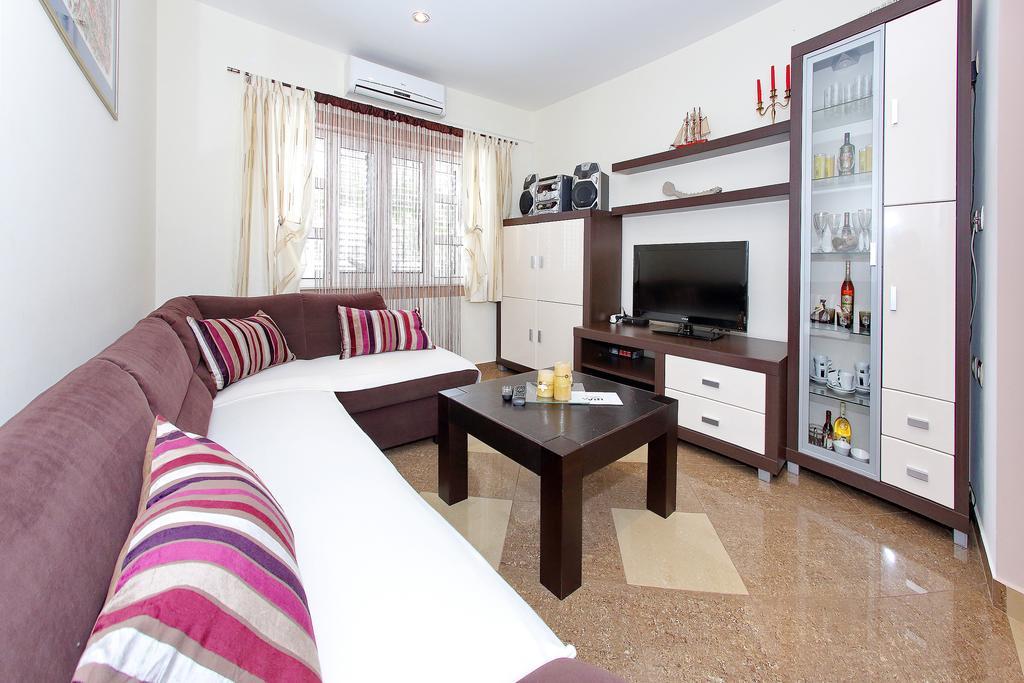 Apartments Melita Bibinje Quarto foto